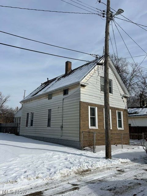 5415 Caleb Court Cleveland OH 44127