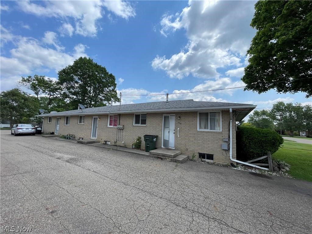 Photo of 233 Kennedy Street, Louisville, OH 44641 (MLS # 5203175)