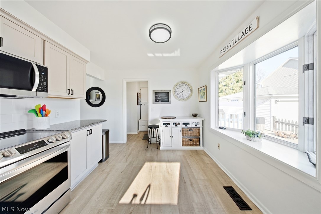 Home Center Inc Bay View Park 02 - Residential