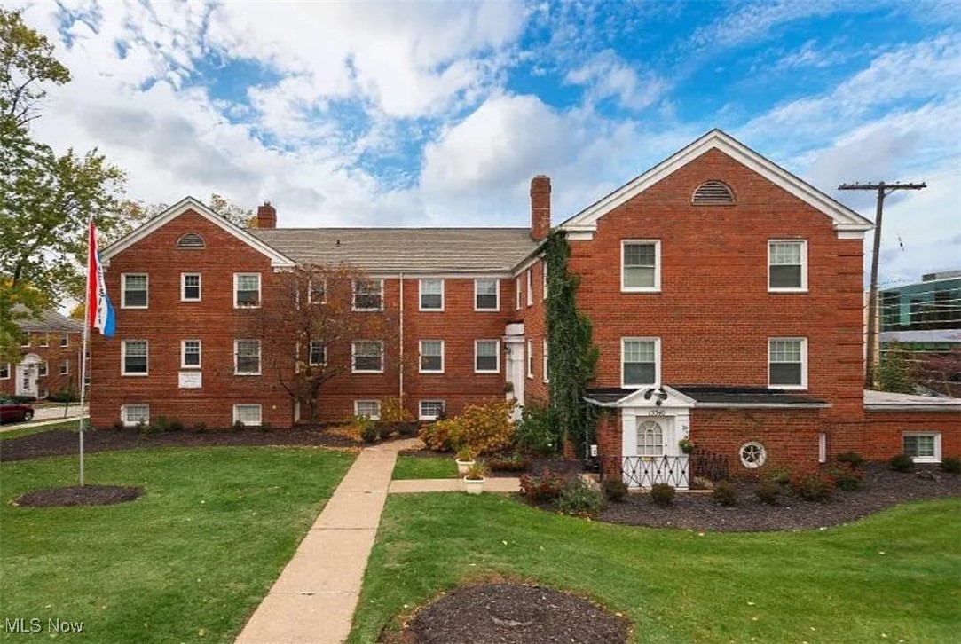 Elbur Avenue Apartments - Residential Lease