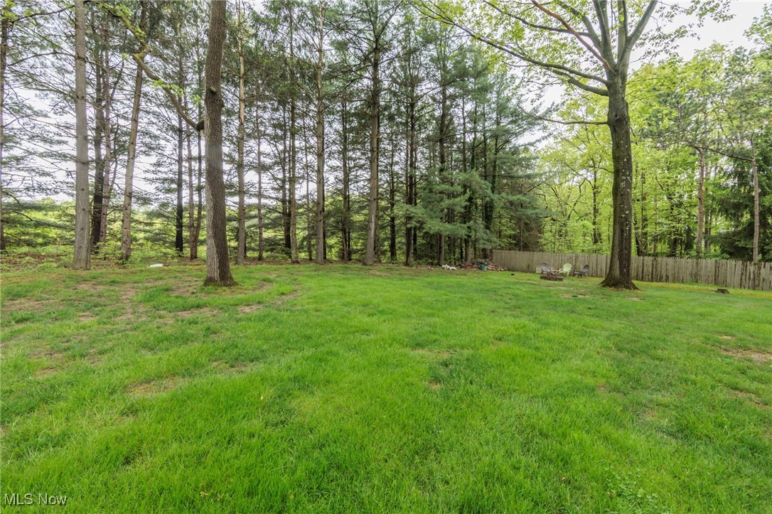 Brecksville, Ohio 44141, United States, 4 Bedrooms Bedrooms, ,4 BathroomsBathrooms,Residential,Pending,130040