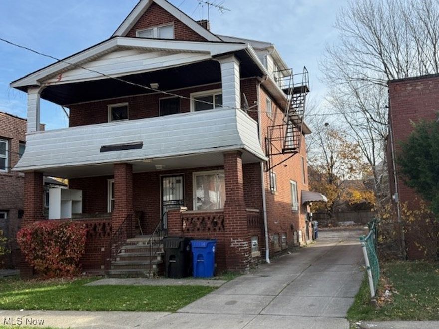 Nice income producer this legal  brick 3 family property have 3 newer furnace and water heaters , updated electrical breaker boxes .
the 1st and 2nd floor apartments are vacant for easy showings , 3rd floor occupied. when fully occupied the owner received over $2000.00 in monthly rent. Tenats pay all expenses their own utilities owner pays water/sewer.
Fire escape latter for 3rd floor

out of state owner, property being sold as is. so cleaning out and broom sweeping need no major repairs needed.
Owner will look at all reasonable offers.
This property is price below market foe quick sale
Super great property for you investment