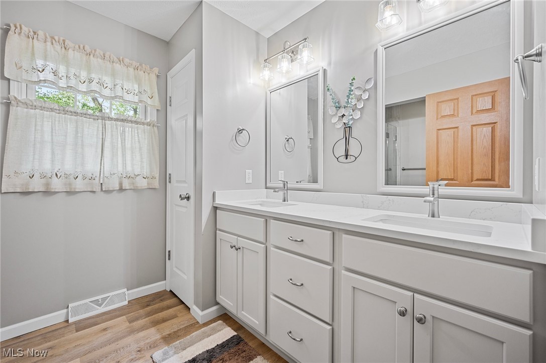 8151 Nancy Drive, Mentor, Ohio image 22