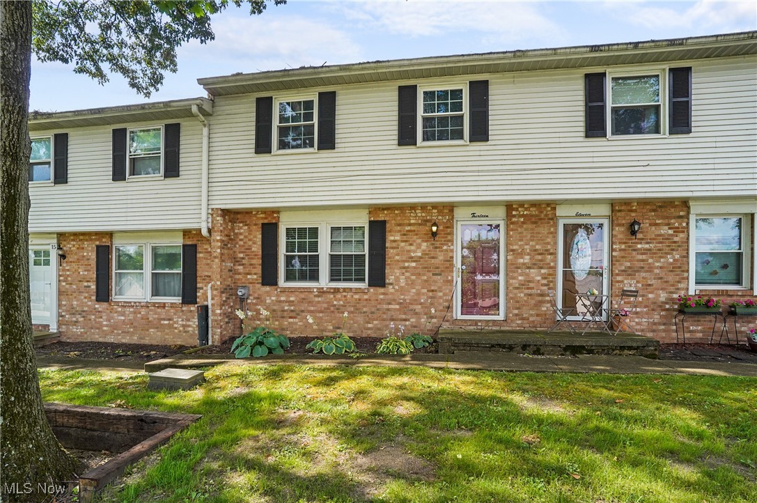 Monroe Manor - Residential