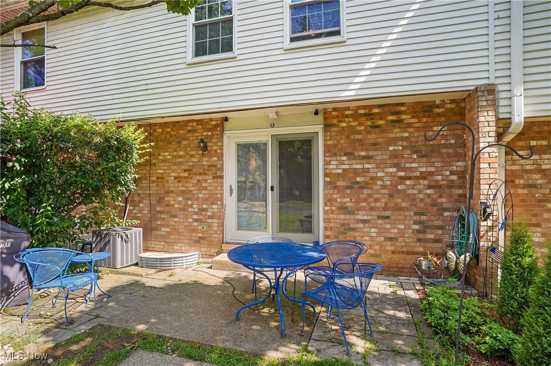 Monroe Manor - Residential