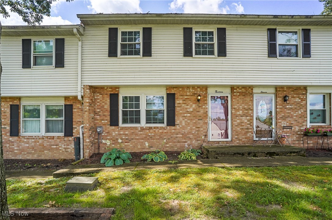 2 Bedroom, 1.5 Bath, Townhome... Remodeled Kitchen and bath... Full basement...