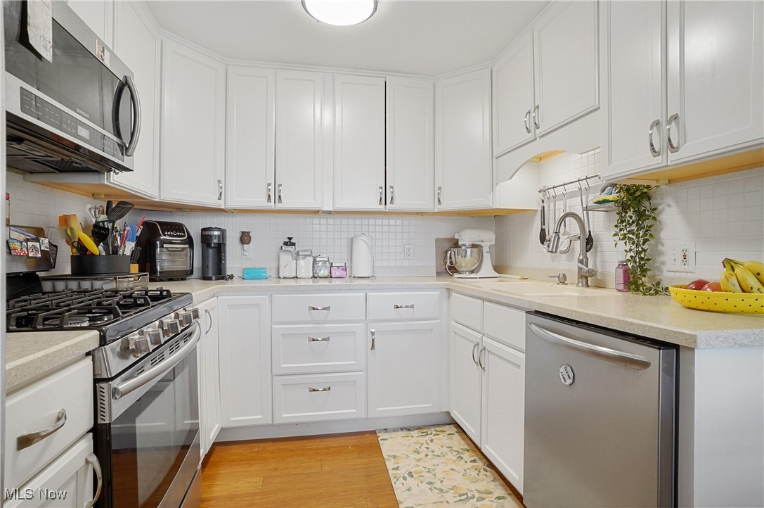 Monroe Manor - Residential