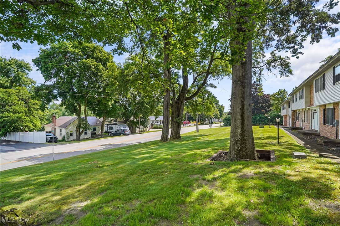 Monroe Manor - Residential