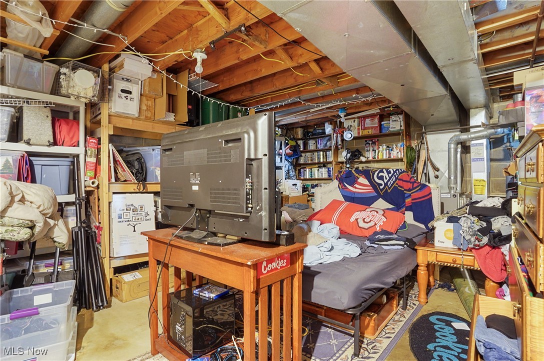 Monroe Manor - Residential