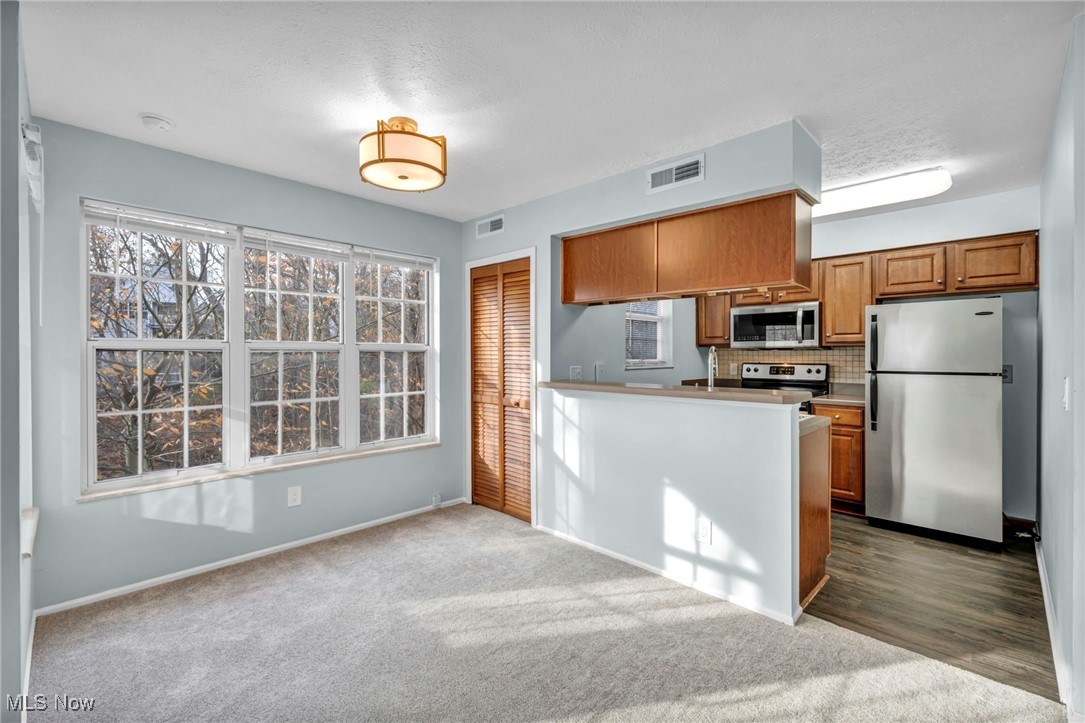 Stoney Run Condos - Residential