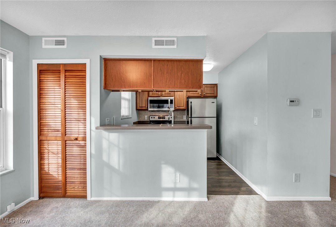 Stoney Run Condos - Residential