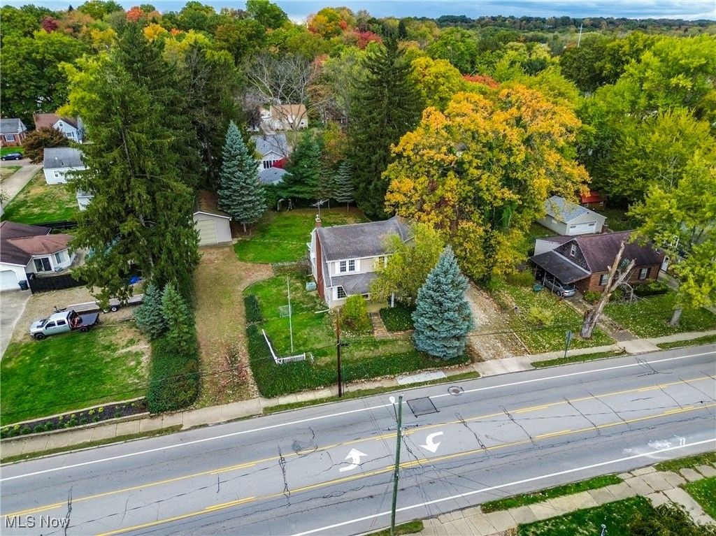 Photo of 102 Canton Road, Akron, OH 44312 (MLS # 5167813)