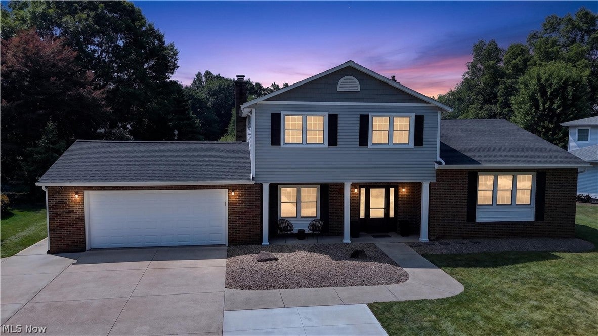 423 Winding Way