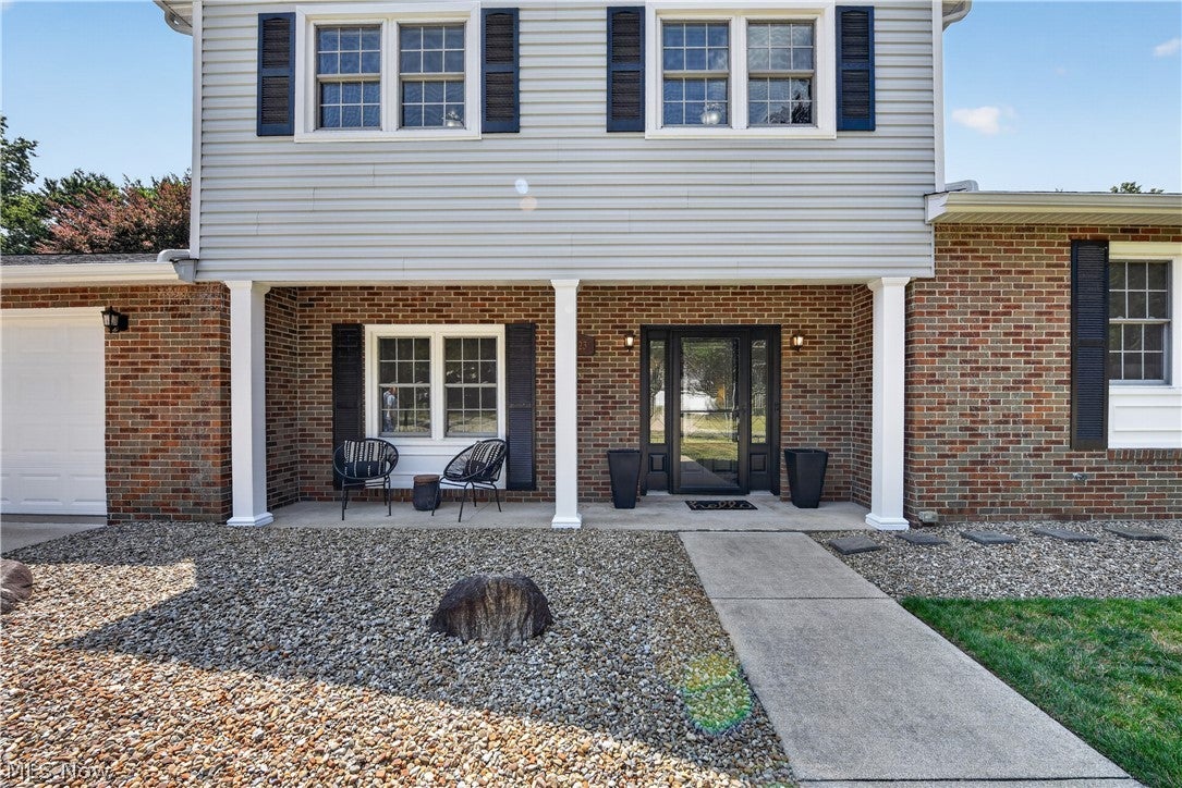 423 Winding Way