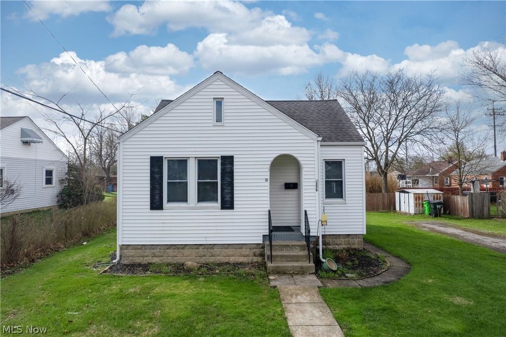 Photo of 356 Avery Avenue, Bedford, OH 44146 (MLS # 5198978)