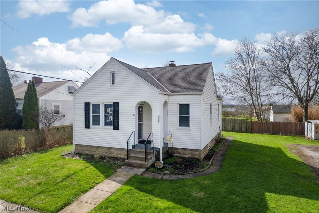 Photo of 356 Avery Avenue, Bedford, OH 44146 (MLS # 5198978)