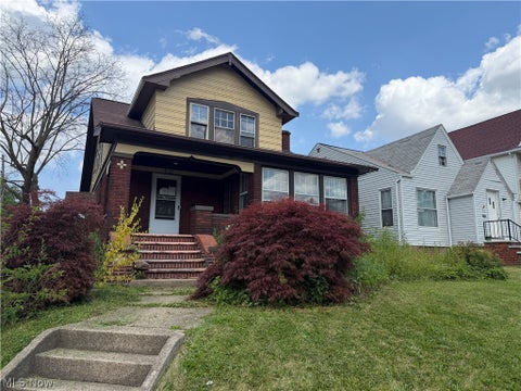Homes For Sale - 8127 Garfield Boulevard<br/> Garfield Heights, OH 44125