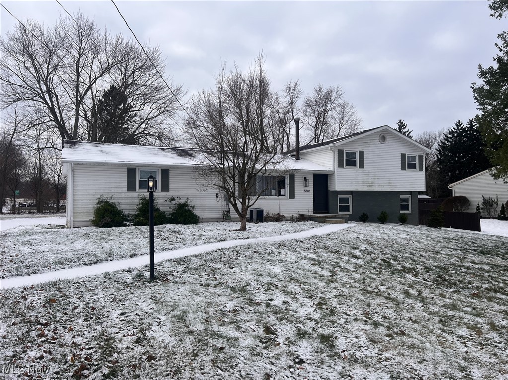 5888 Longview Street, Massillon, Ohio image 1