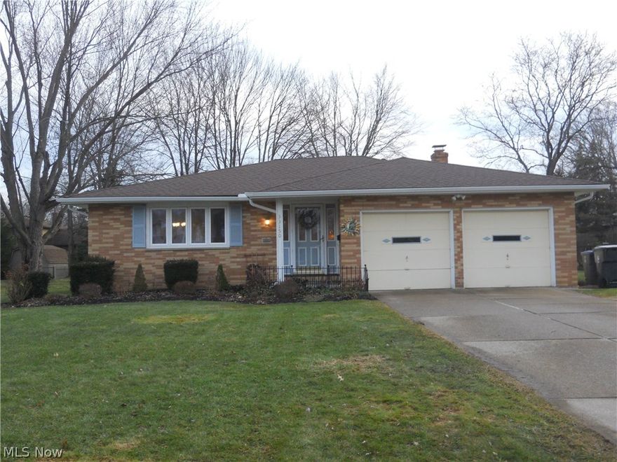 This is what you've been waiting for---move-in ready! Highly desired and beautifully updated ranch in the Award Winning Solon School district.  
Enter into the front foyer that has beautiful ceramic tile that continues through to the fully updated Kitchen which has been enlarged and now includes a large eating area, Corian counter tops and a beautiful wall credenza of cabinets and more counter area. Off the foyer is the formal Living Room w/beautiful hardwood floors and off Kitchen is huge Family Room w/gorgeous custom gas fireplace and sliders that open to a patio area and the fenced in backyard. There are three bedrooms on the main floor all with hardwood floors plus an additional bedroom on the lower level. Both full and half baths have been remodeled.  Lower level is partially finished with cedar plank walls and includes the laundry area and full working shower and work room. Plenty of storage in basement.  New furnace installed 02/18, complete tear off new roof and gutters, soffi