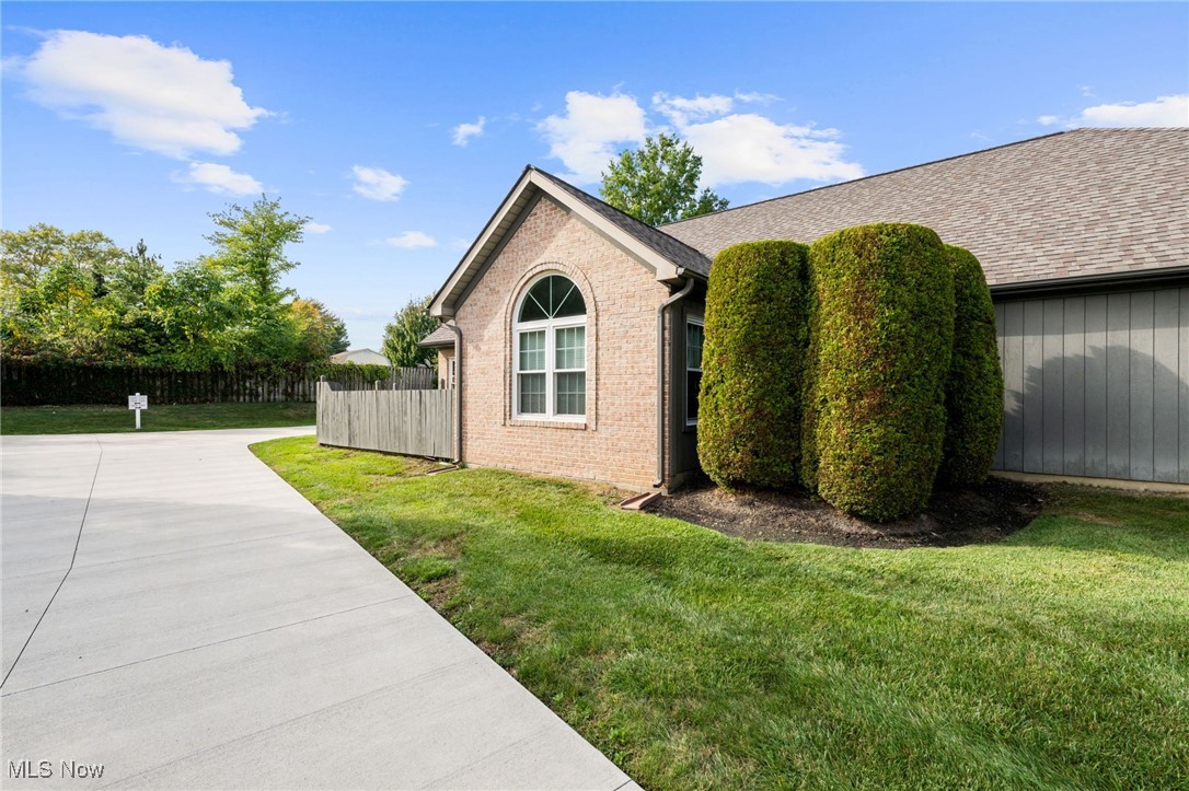 Villas At Mentor On The Lake Condo - Residential