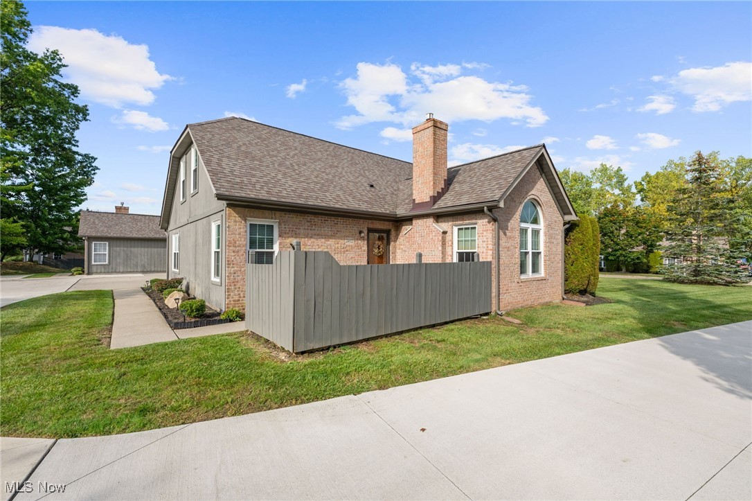 Villas At Mentor On The Lake Condo - Residential