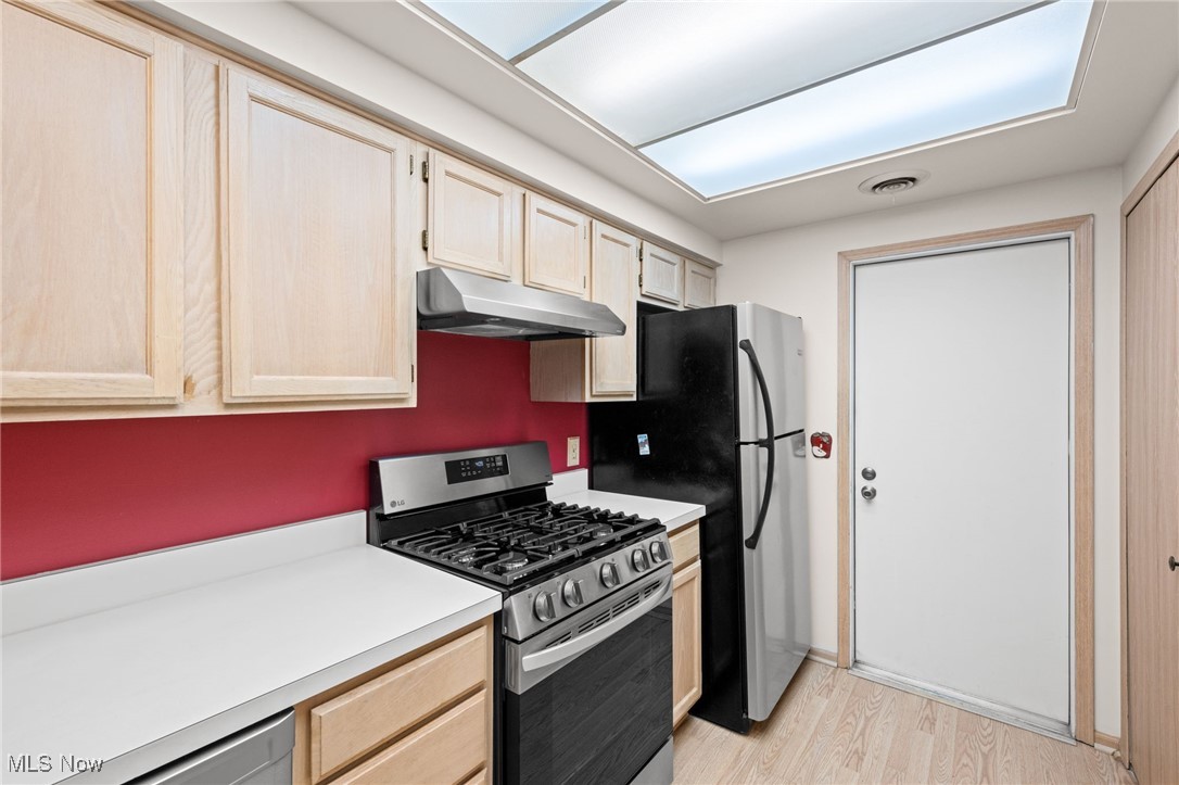 Villas At Mentor On The Lake Condo - Residential