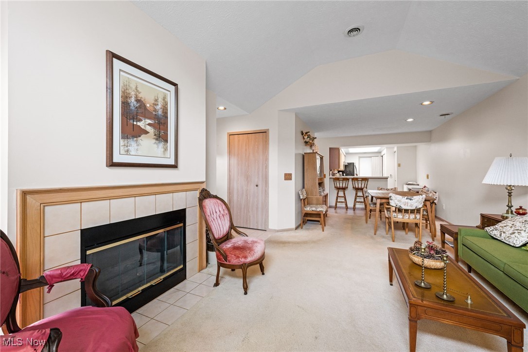 Villas At Mentor On The Lake Condo - Residential