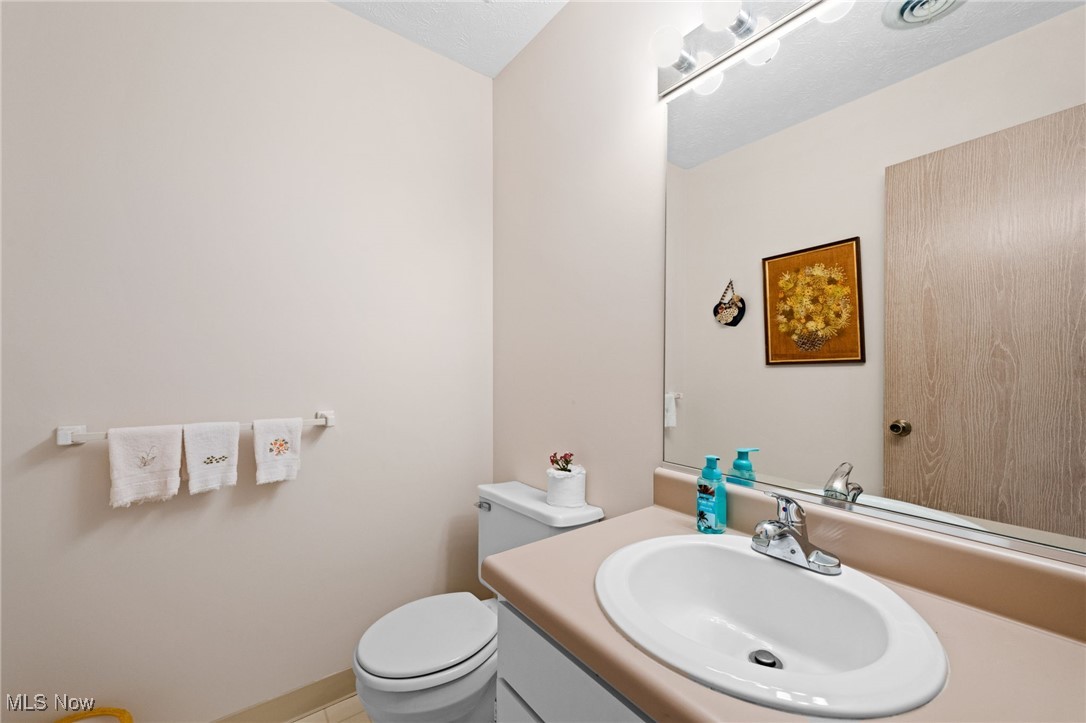 Villas At Mentor On The Lake Condo - Residential