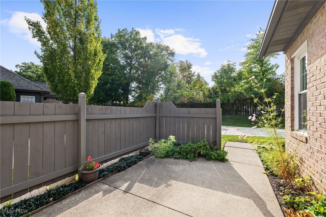 Villas At Mentor On The Lake Condo - Residential