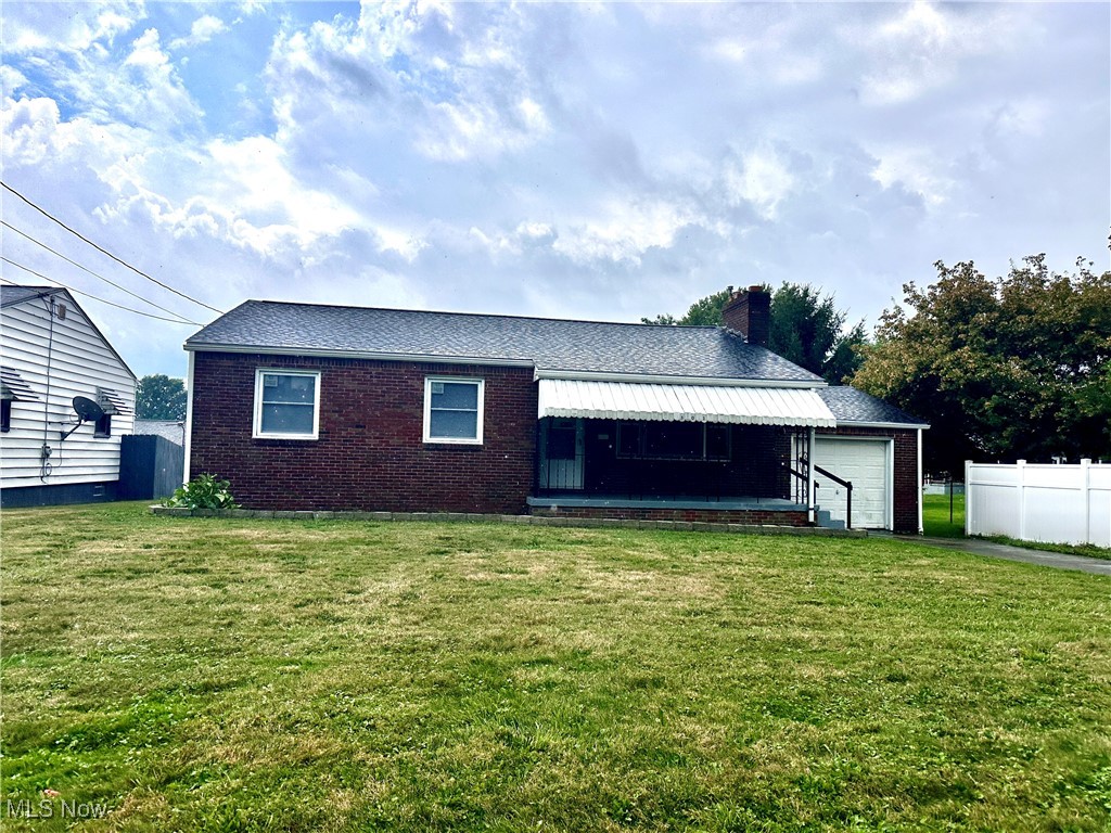 301 Park Drive, Campbell, Ohio image 1