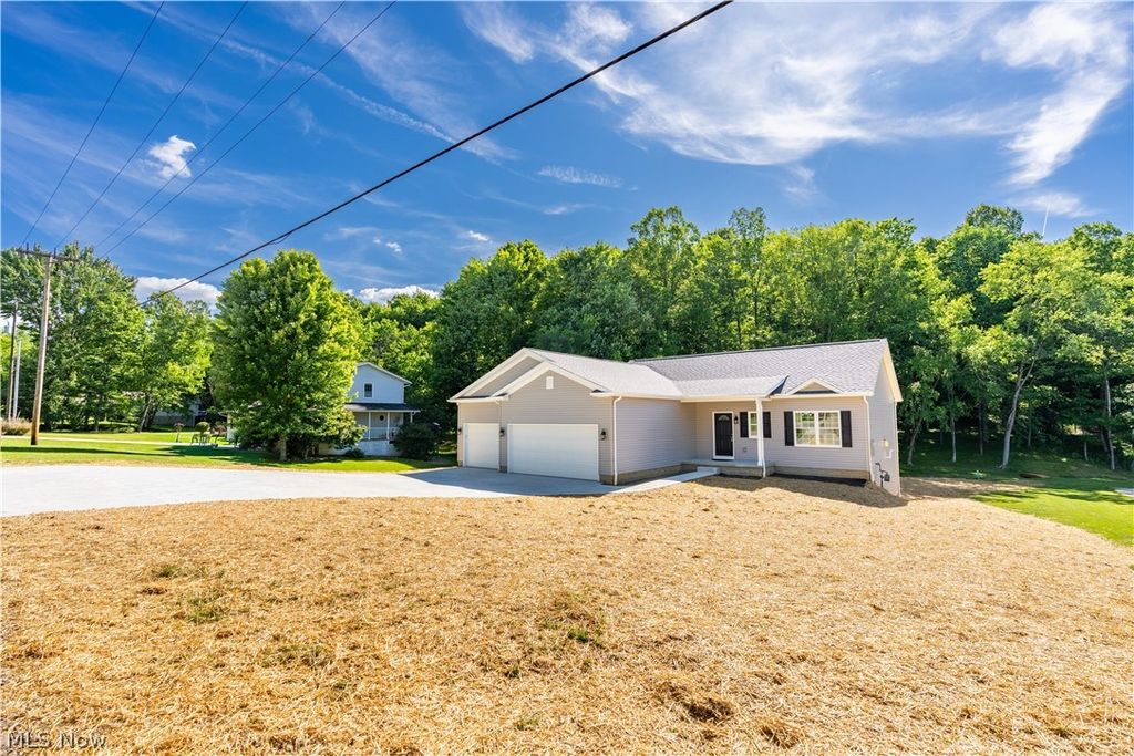 Photo of 10694 Welton Road NE, Bolivar, OH 44612 (MLS # 5215573)