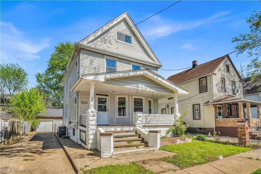 Photo of 3921 W 21st Street, Cleveland, OH 44109 (MLS # 5208717)