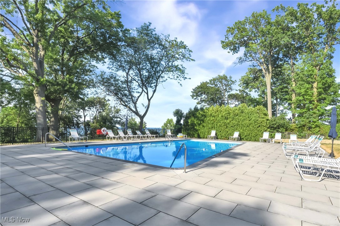 Marine Towers East Condo - Residential