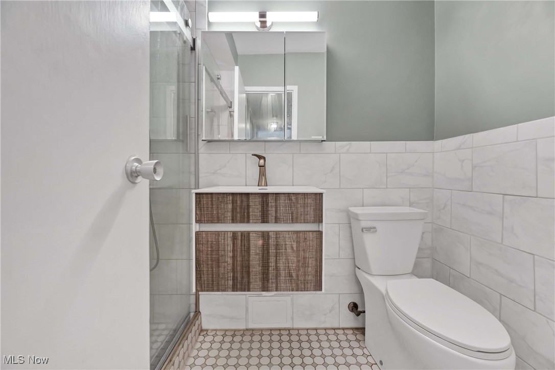 Marine Towers East Condo - Residential