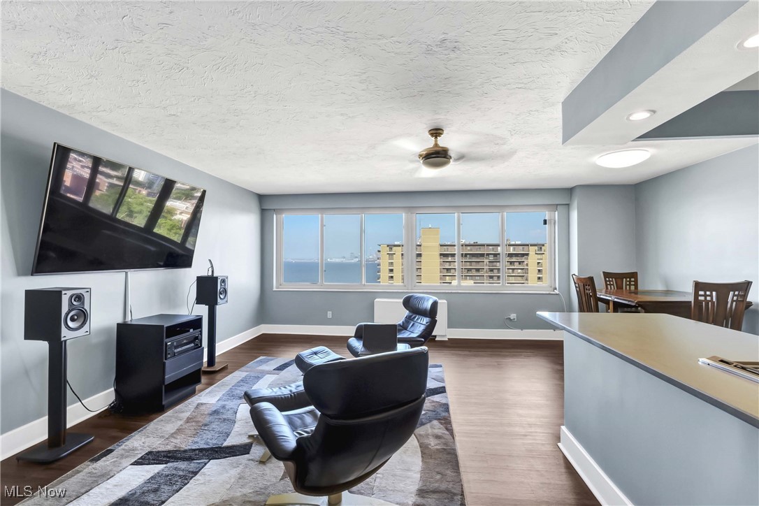 Marine Towers East Condo - Residential