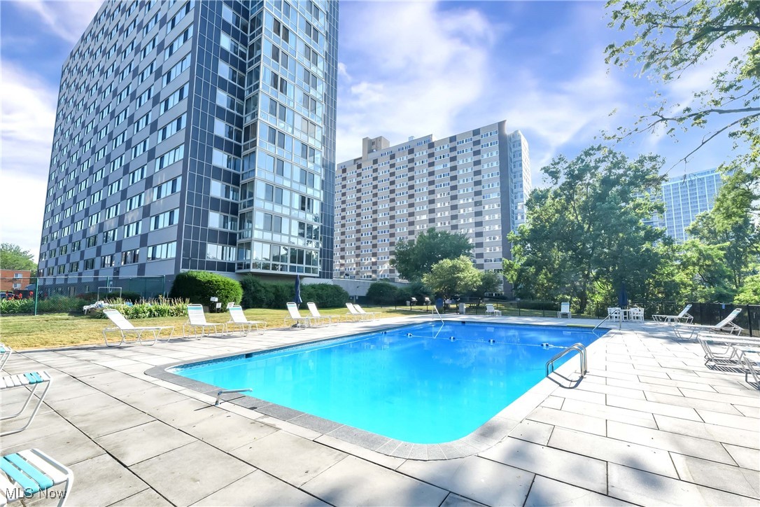 Marine Towers East Condo - Residential