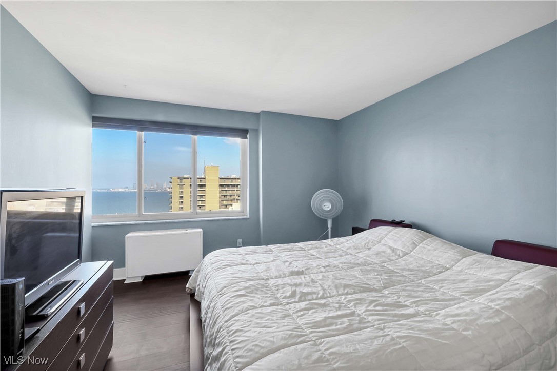 12520 Edgewater Drive 1608