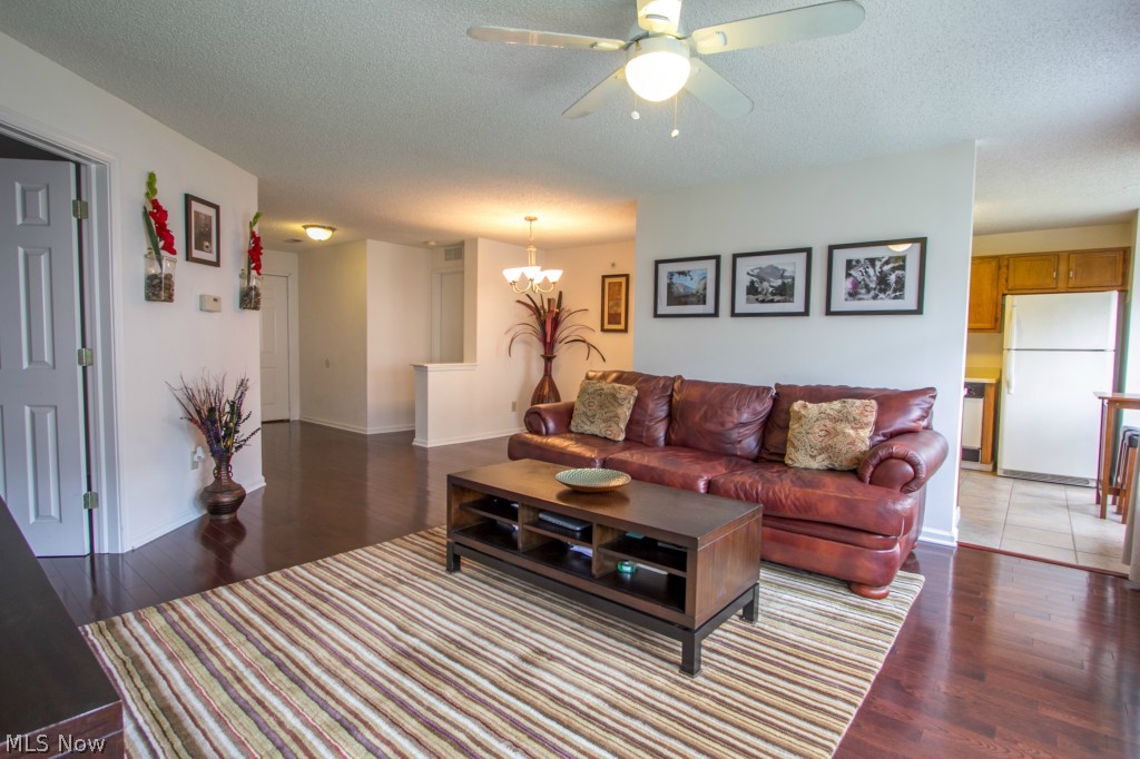 Fox Hollow at Woodhawk - Residential