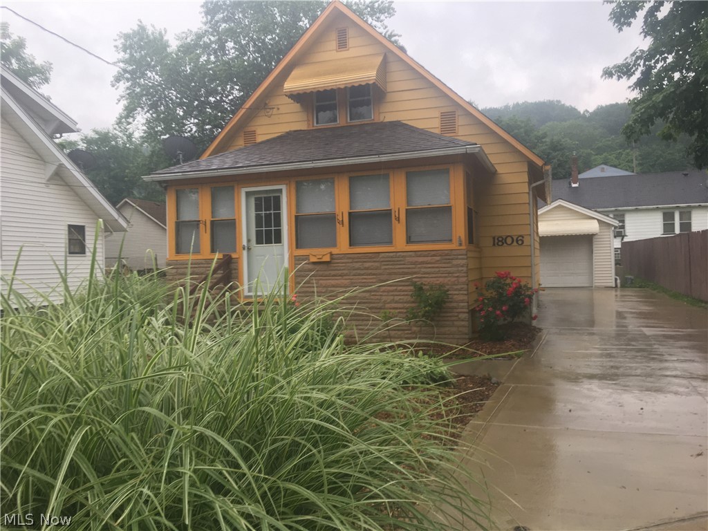 Helfers Summit Lake View - Residential Lease