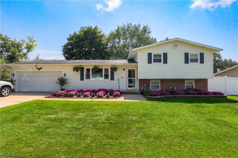 Homes For Sale - 3425 Roanoke Street<br/> Massillon, OH 44646
