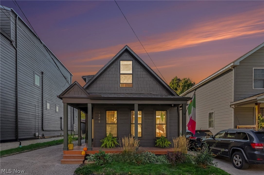 1344 W 78th Street