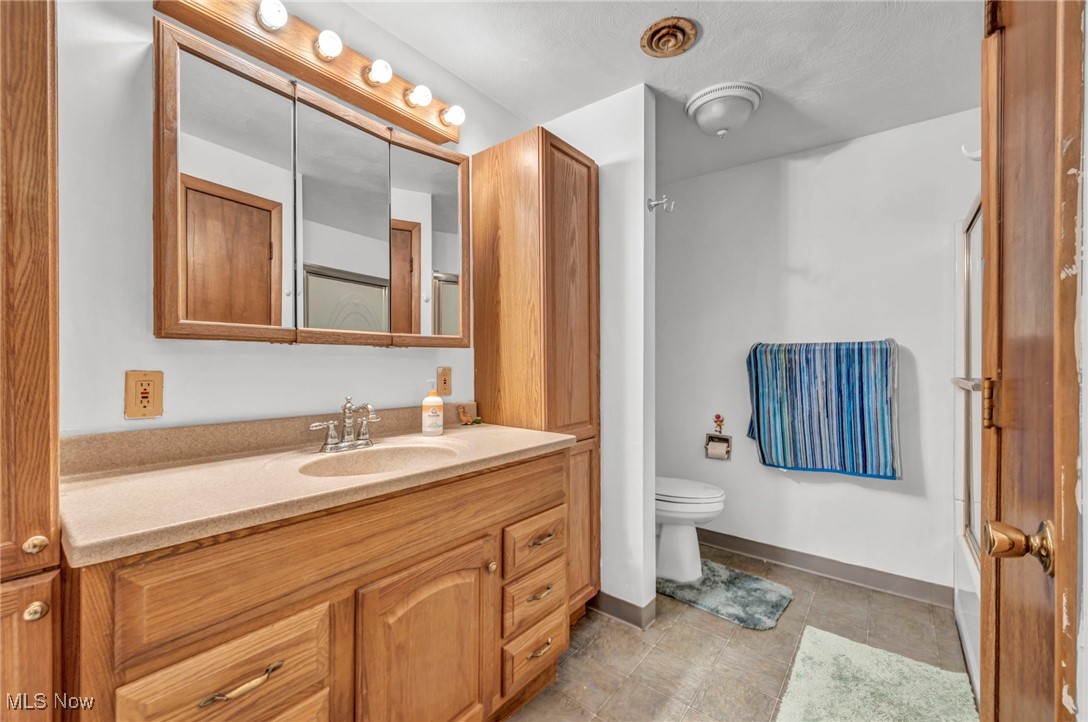 Black River 02 - Commercial Sale