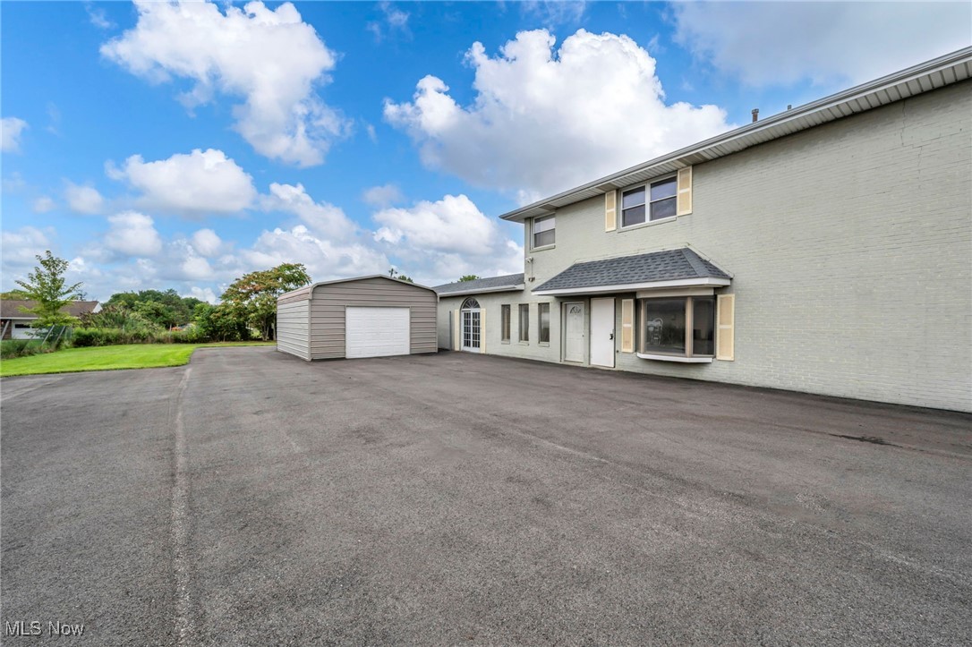 Black River 02 - Commercial Sale