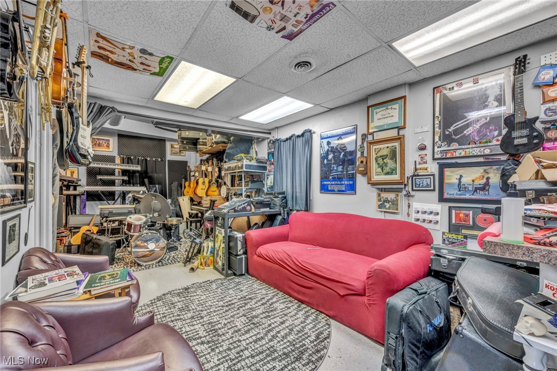 Black River 02 - Commercial Sale