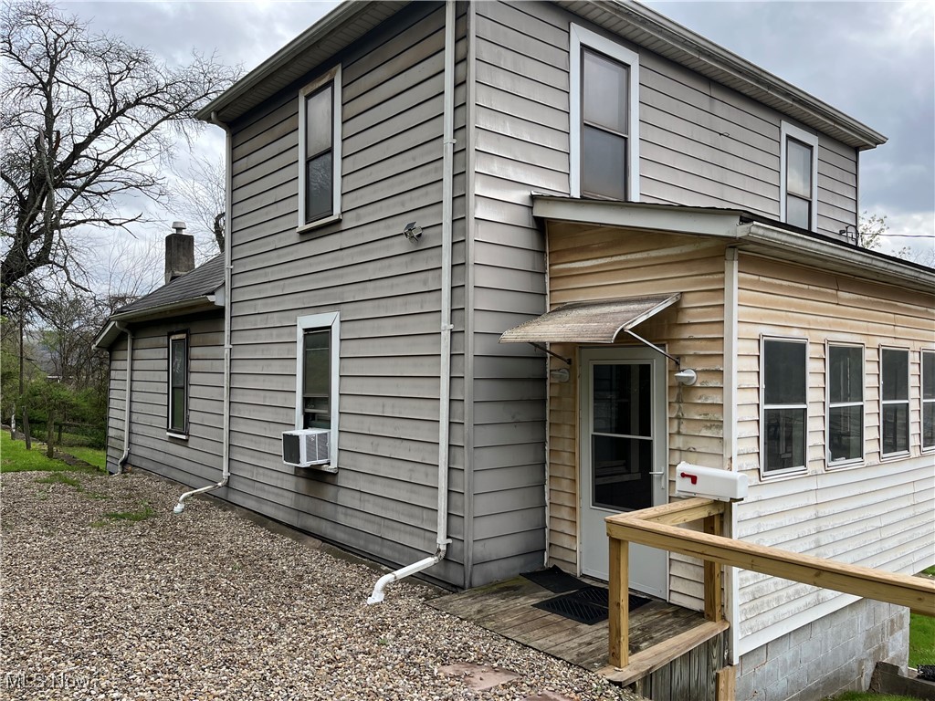 324 Loeb Street, Weirton, West Virginia image 2