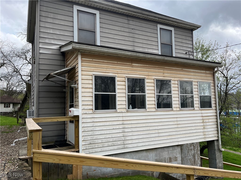 324 Loeb Street, Weirton, West Virginia image 1