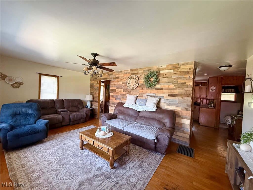 695 Shadow Hill Road, Saint Marys, West Virginia image 5