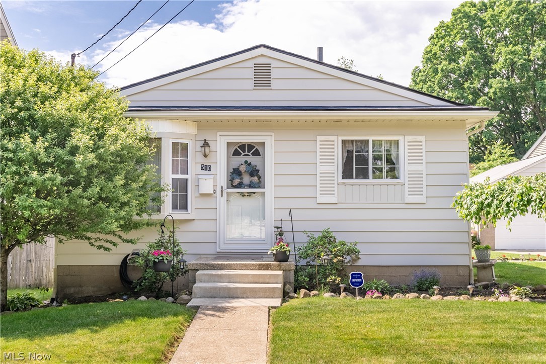 Photo 1 of 24 — 510 Floyd Street, Akron, OH 44310