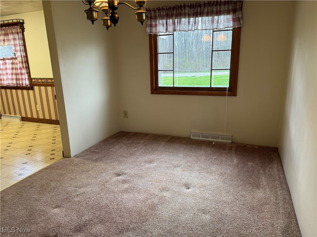 16585 Milton Avenue, Lake Milton, Ohio image 14