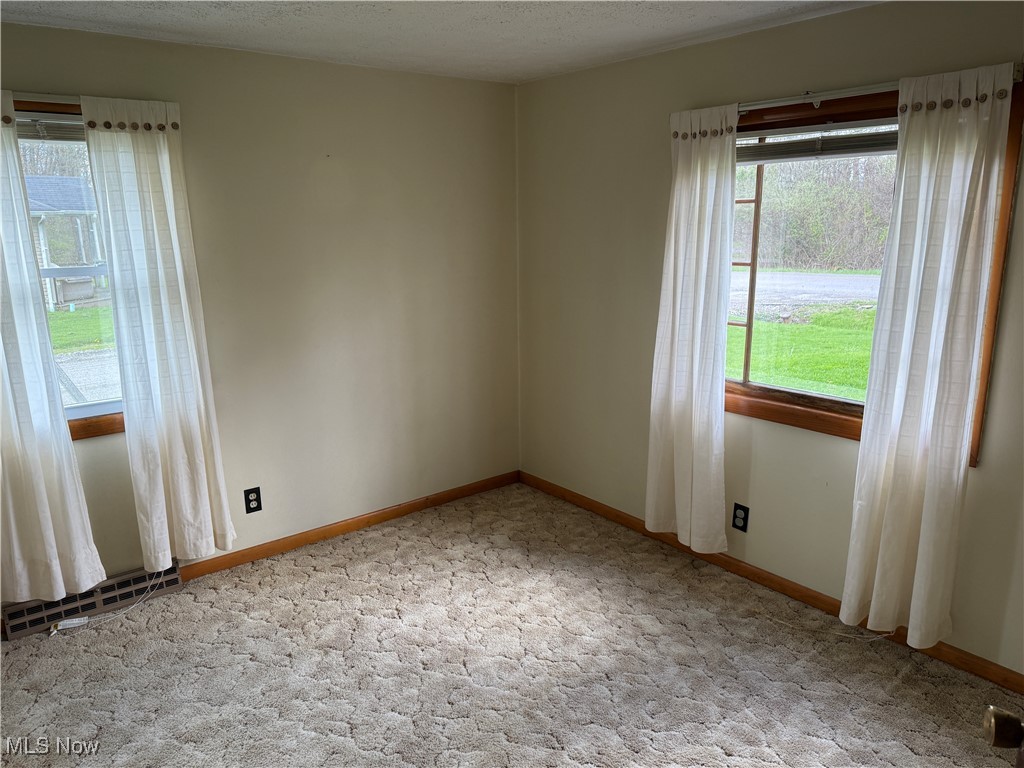 16585 Milton Avenue, Lake Milton, Ohio image 23